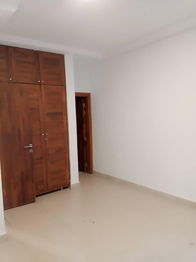 Location d'un Appartement de 2 pièce(s) à 300.000 FCFA : Abidjan-Cocody-Riviera (Riviera Palmeraie Résidentiel )