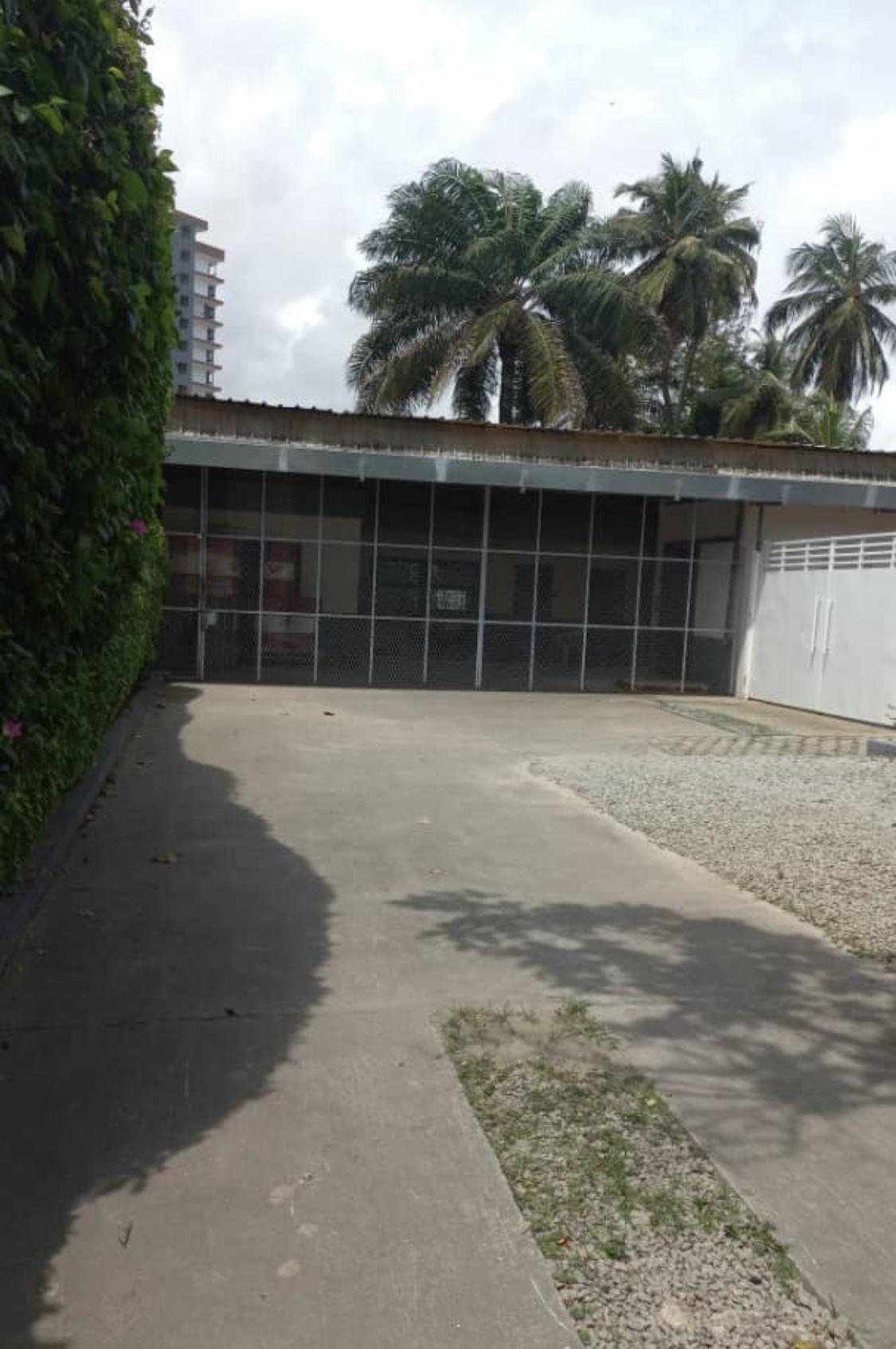 Vente d'une Maison / Villa de 5 pièce(s) à 1.300.000 FCFA : Abidjan-Marcory (Zone 4)