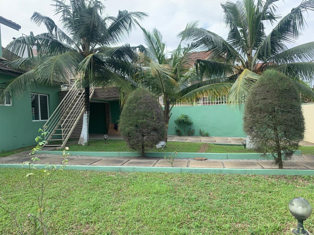 Vente d'une Maison / Villa de 12 pièce(s) à 400.000.000 FCFA : Abidjan-Cocody-Riviera (Cité esperance)