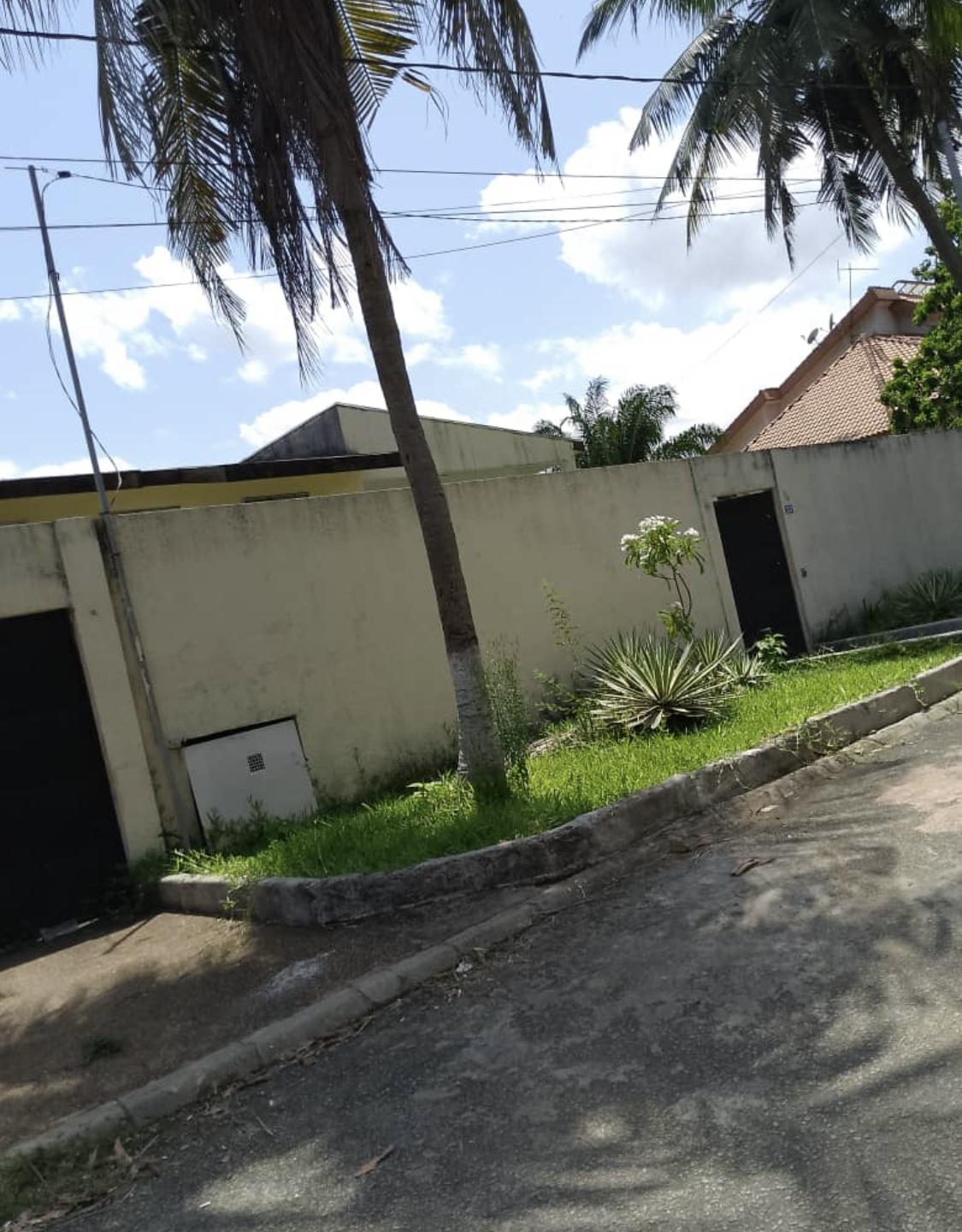 Vente d'une Maison / Villa : Abidjan-Cocody-Riviera (Cocody 3 )