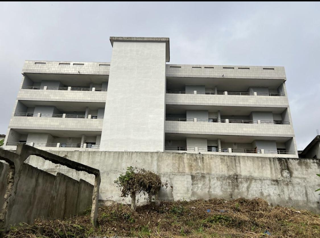 Vente d'un Immeuble : Abidjan-Cocody-Riviera (Feh kesse )