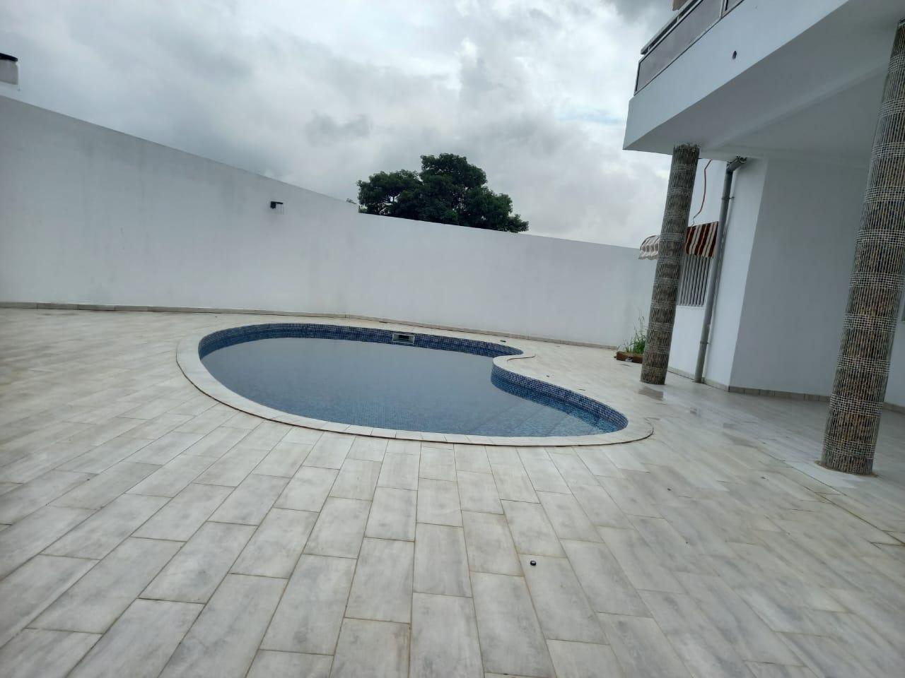 Location d'une Maison / Villa : Abidjan-Cocody-Riviera (RIVIERA EPHRATA)