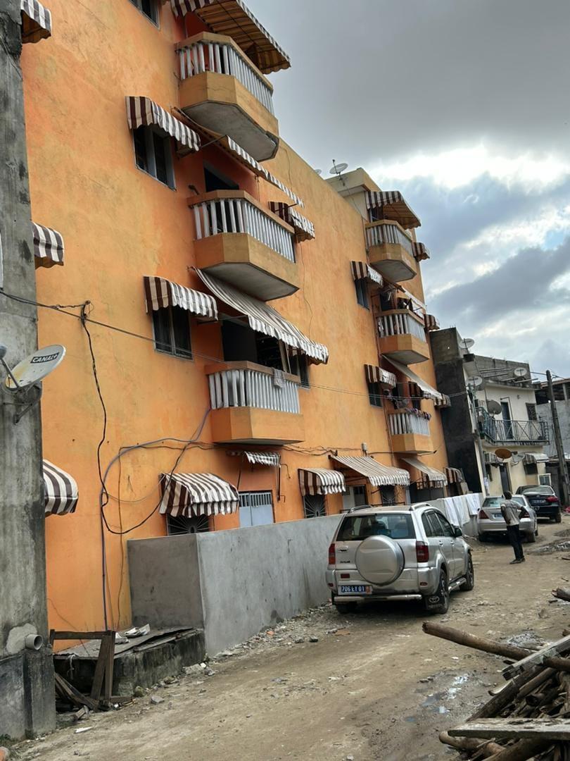 Vente d'un Immeuble : Abidjan-Koumassi (KOUMASSI LIGNE 32)
